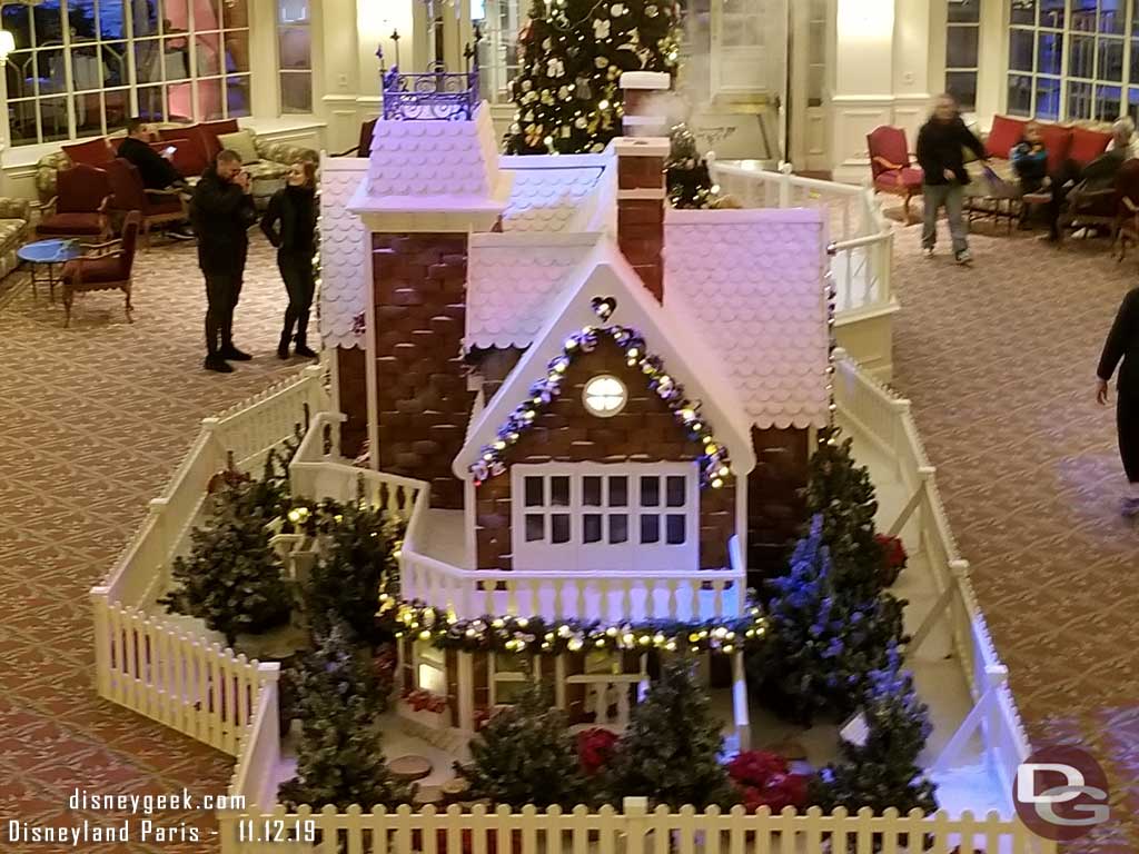 Disneyland Hotel Christmas Decorations @ Disneyland Paris