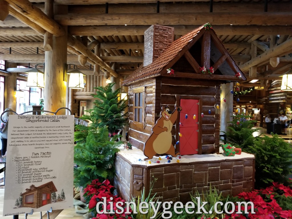 Wdw Pictures Wilderness Lodge Christmas Decorations Featuring A