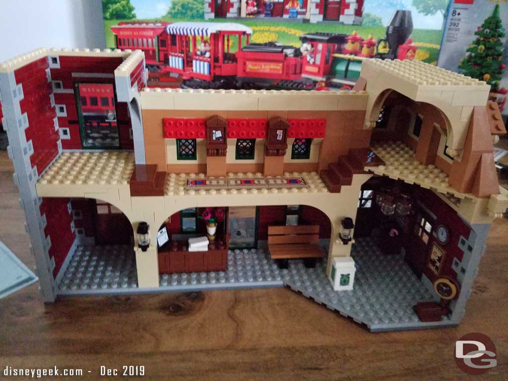 LEGO Disney Train and Station - Station