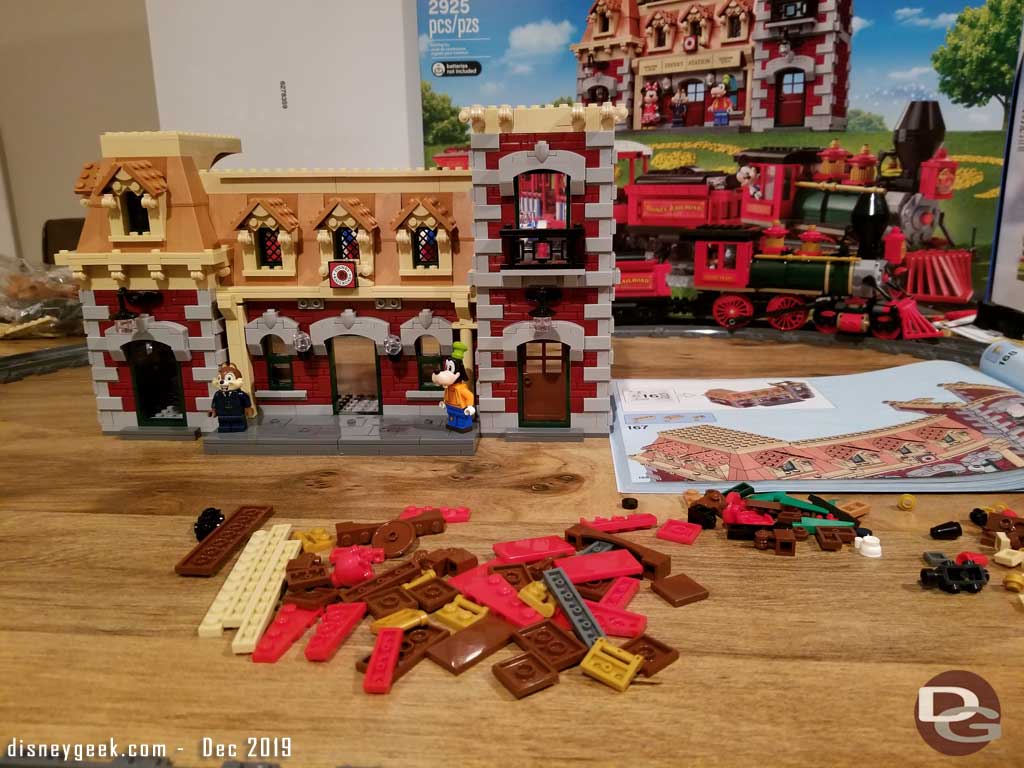 LEGO Disney Train and Station - Station