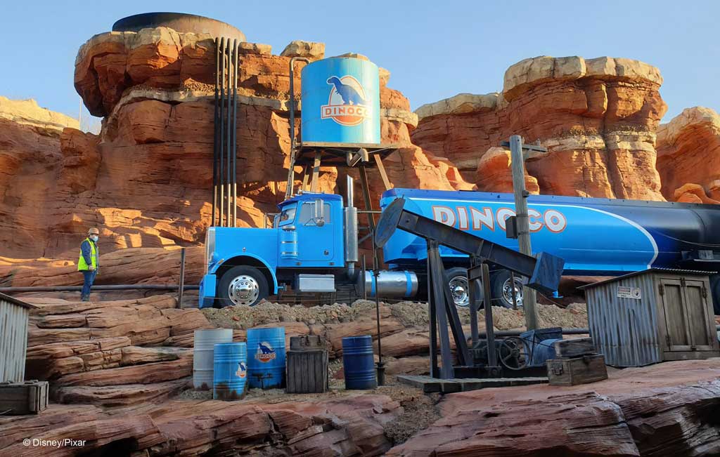 Disney cars store dinoco truck