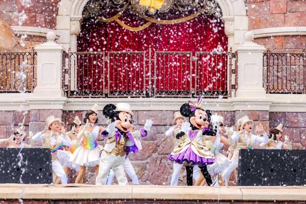 Shanghai Disneyland 5th Anniversary - Singing Happy Birthday