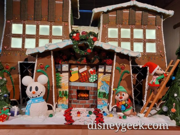 Pictures: Disney's Grand Californian Hotel Gingerbread House - The Geek ...