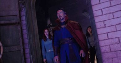 (L-R): Rachel McAdams as Dr. Christine Palmer, Benedict Cumberbatch as Dr. Stephen Strange, and Xochitl Gomez as America Chavez in Marvel Studios' DOCTOR STRANGE IN THE MULTIVERSE OF MADNESS. Photo courtesy of Marvel Studios. ©Marvel Studios 2022. All Rights Reserved.