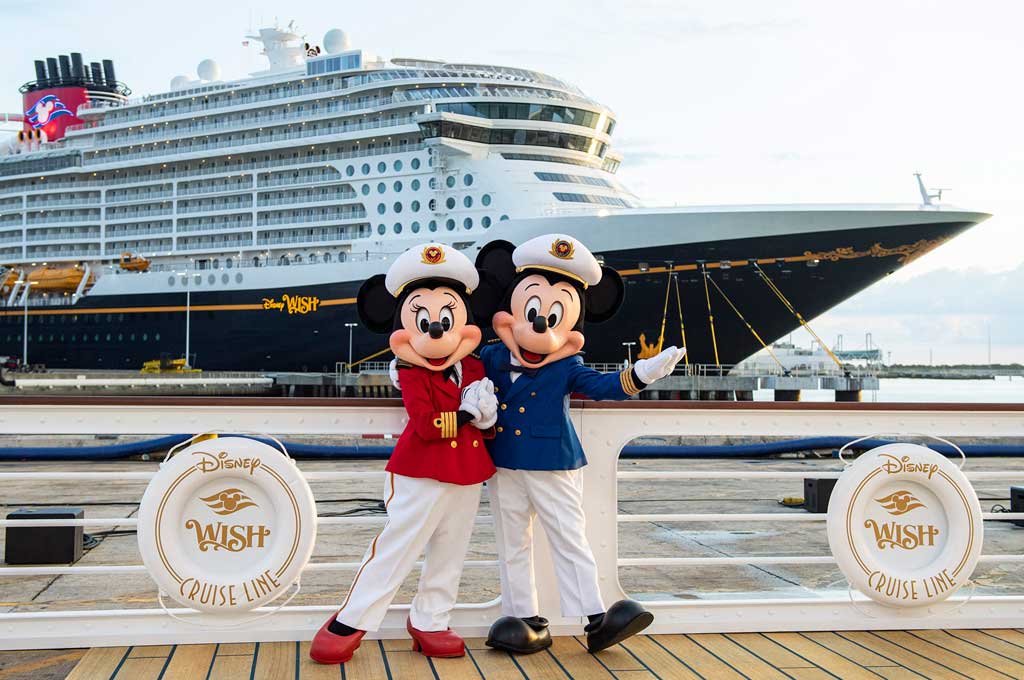 Disney Cruise Line - Disney Wish - Mickey & Minnie Mouse