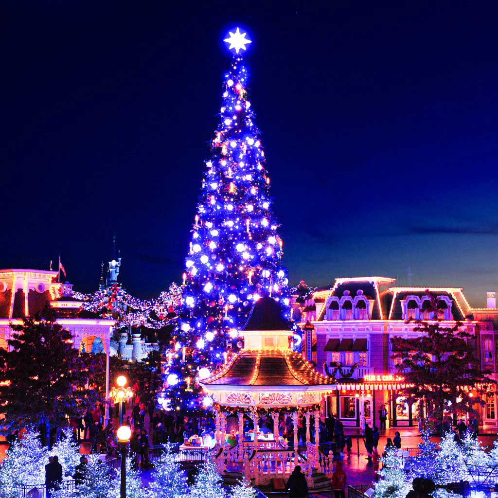 Disneyland Paris - Disney Enchanted Christmas