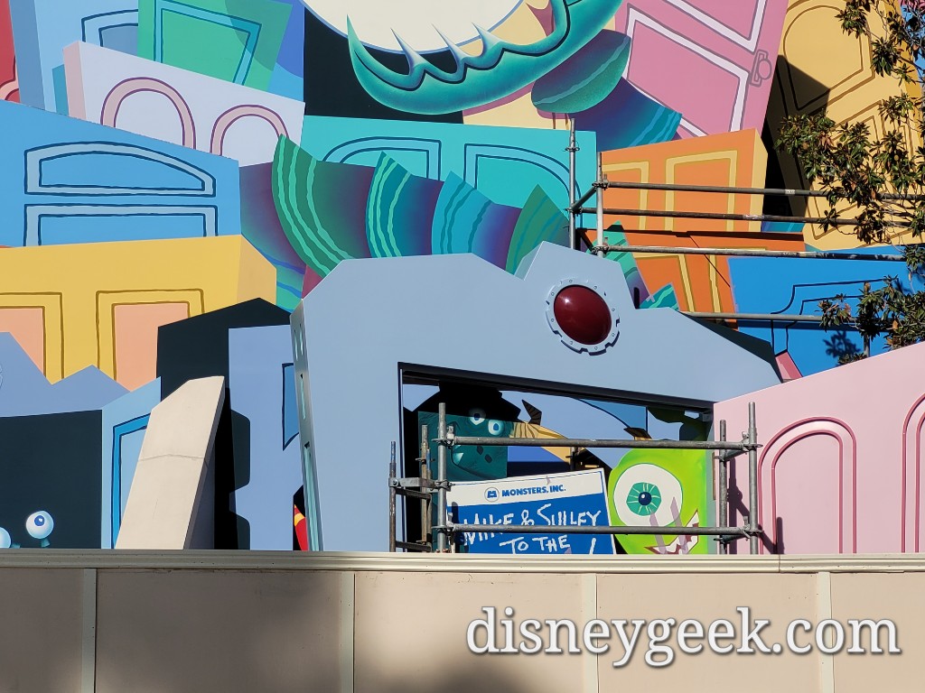 Monsters, Inc. Mike and Sulley to the Rescue at Disney California