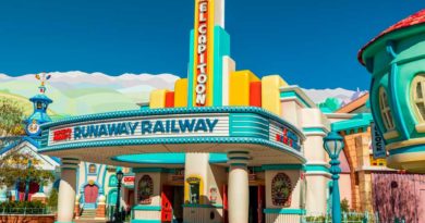 Mickey & Minnie’s Runaway Railway in Disneyland Park – Exterior (Christian Thompson/Disneyland Resort)
