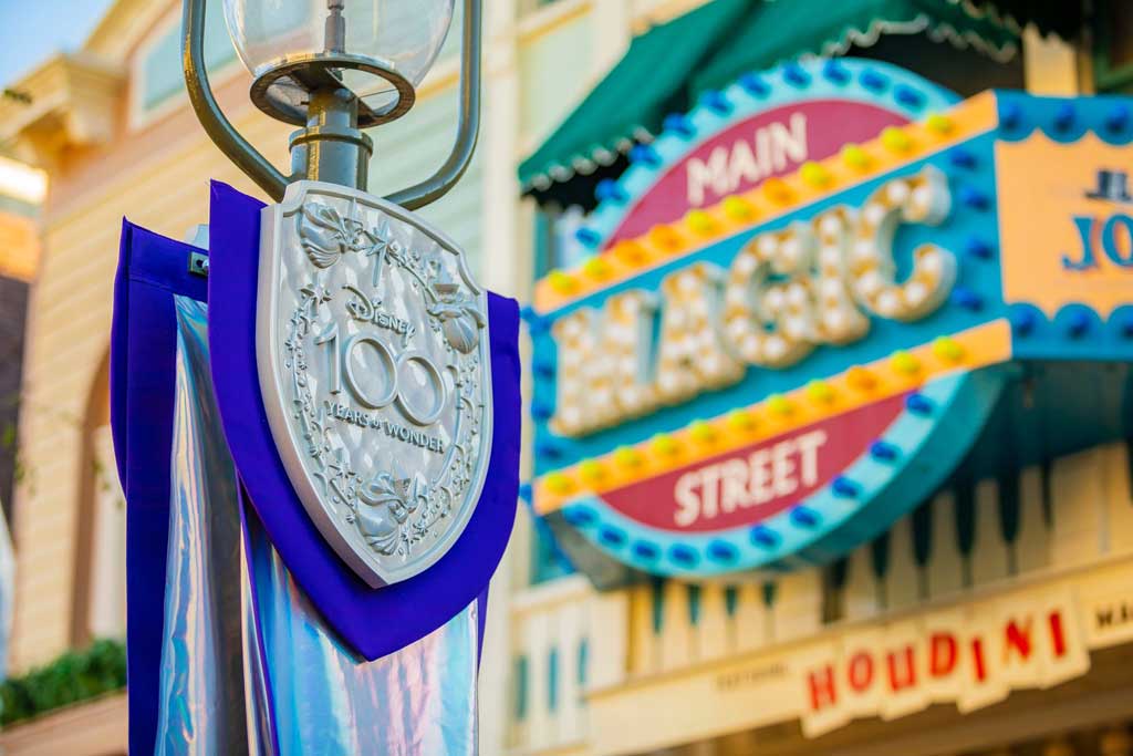  Platinum-Infused Décor Adorns Disneyland Resort in Celebration of The Walt Disney Company’s 100th Anniversary 