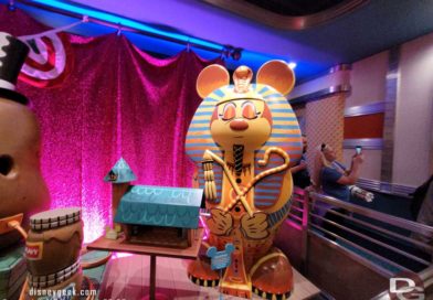 Pictures: Mickey & Minnie’s Runaway Railway @ Disneyland – My 1st Look at the Queue