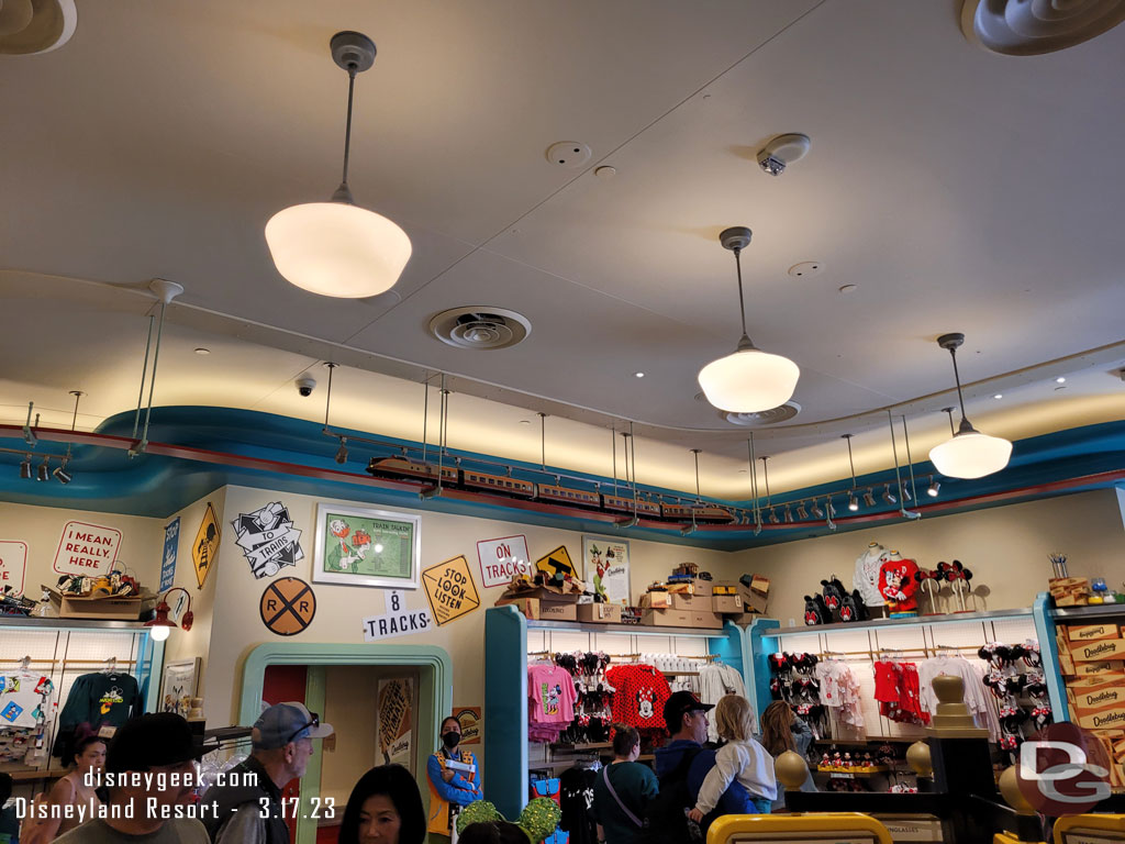 NEW SHOP: Disneyland's ToonTown EngineEar Souvenirs