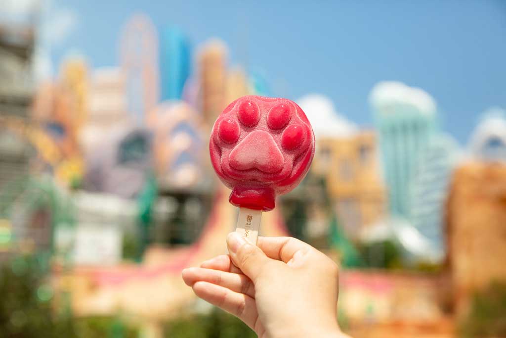 The highly anticipated paw-shaped Disney Zootopia Popsicle will debut at Zootopia