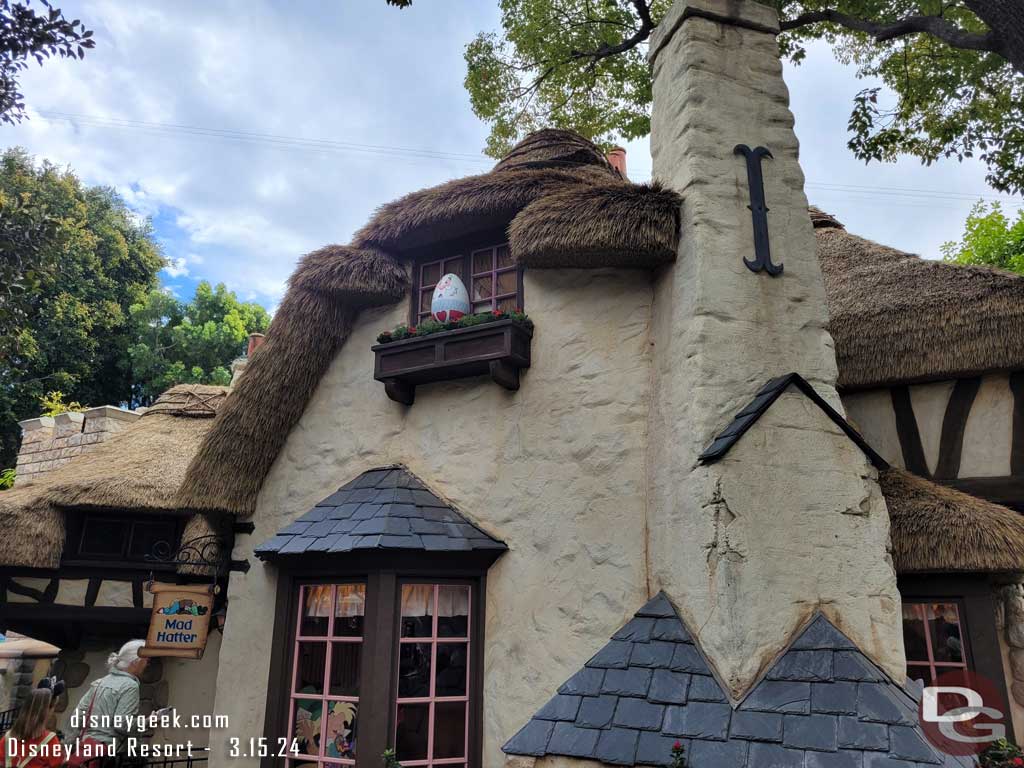 2024 - Disneyland Eggstravaganza - The White Rabbit at The Mad Hatter in Fantasyland