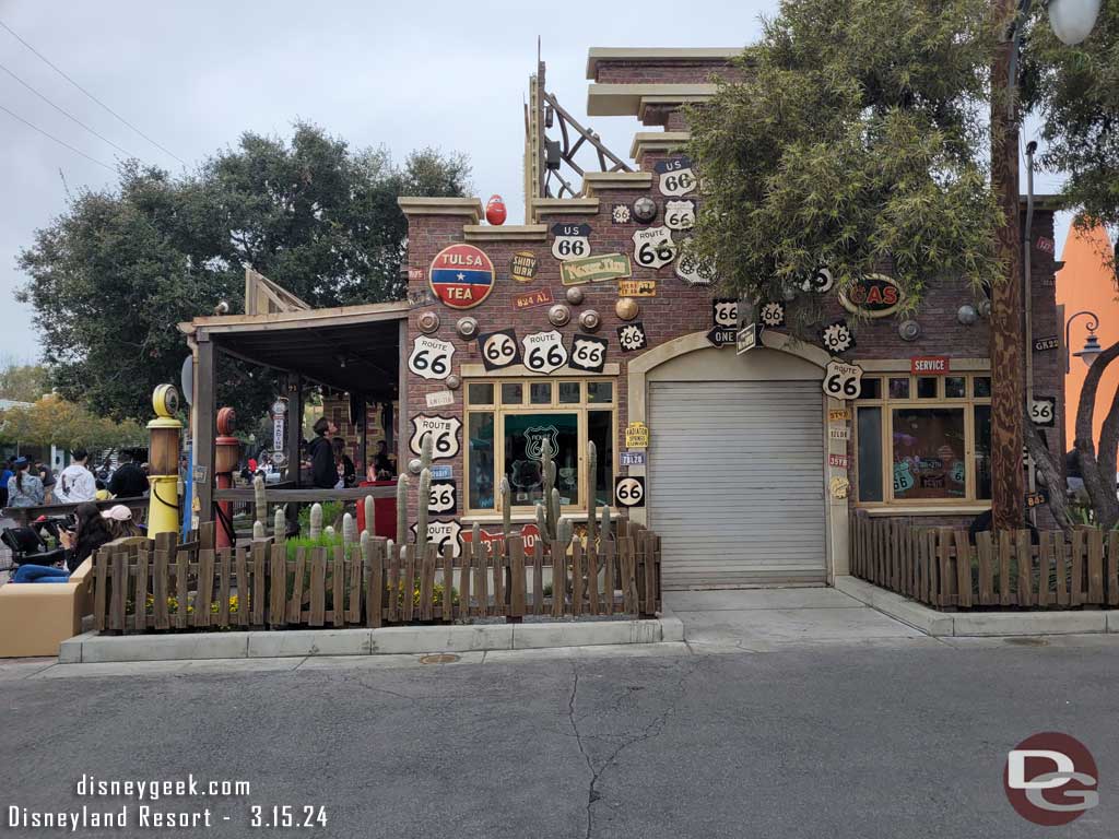 2024 - Disney California Adventure Eggstravaganza - Lightning McQueen on Route 66 Building