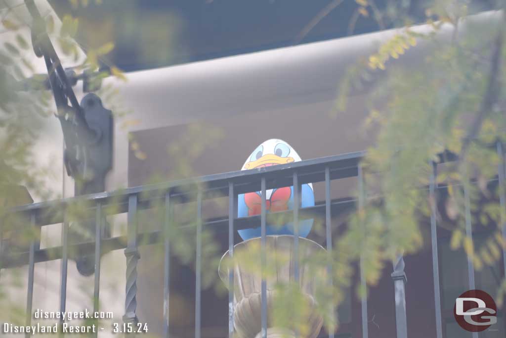 2024 - Disney California Adventure Eggstravaganza - Donald Duck at Carthay Circle Theater