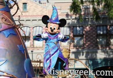 Pictures & Video: Magic Happens Parade at Disneyland