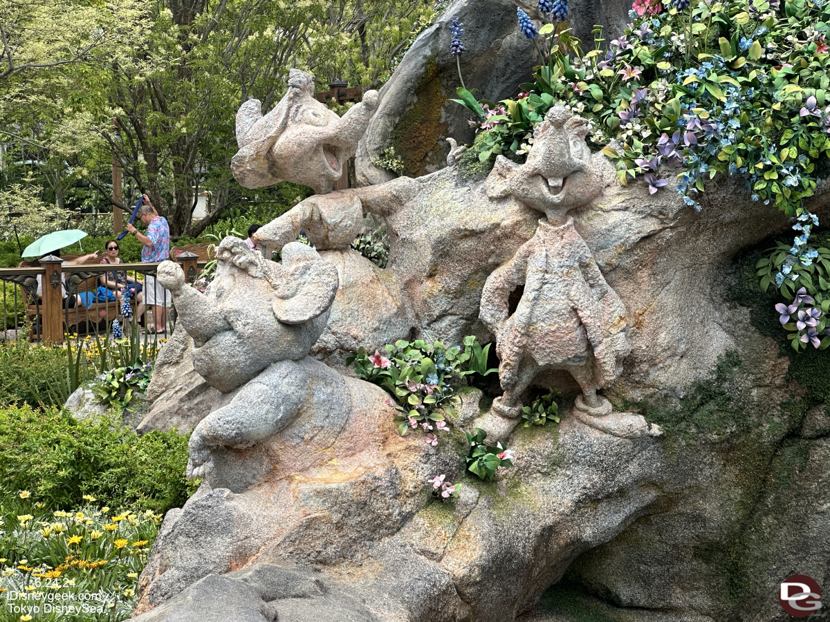 disneysea fantasysprings rock mice