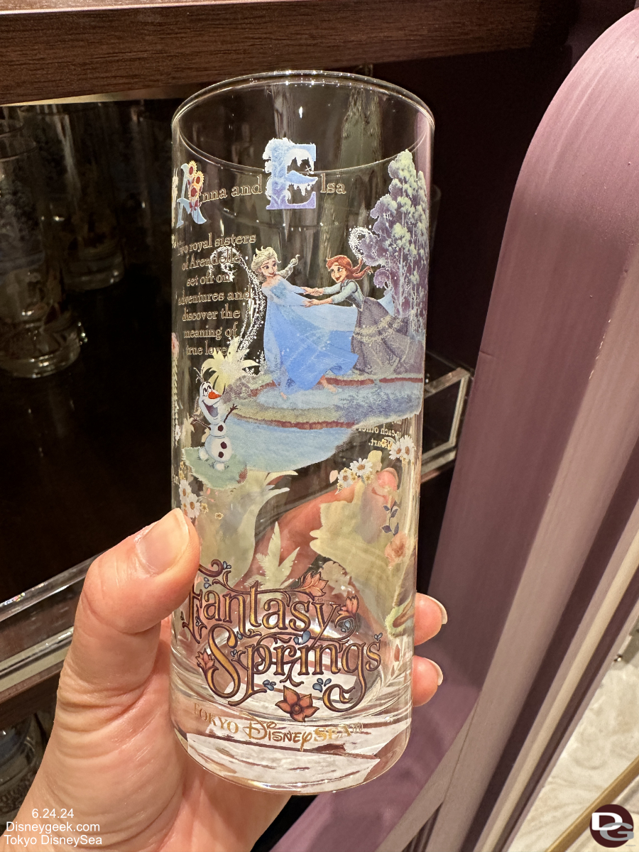 disneysea fantasysprings shop glass