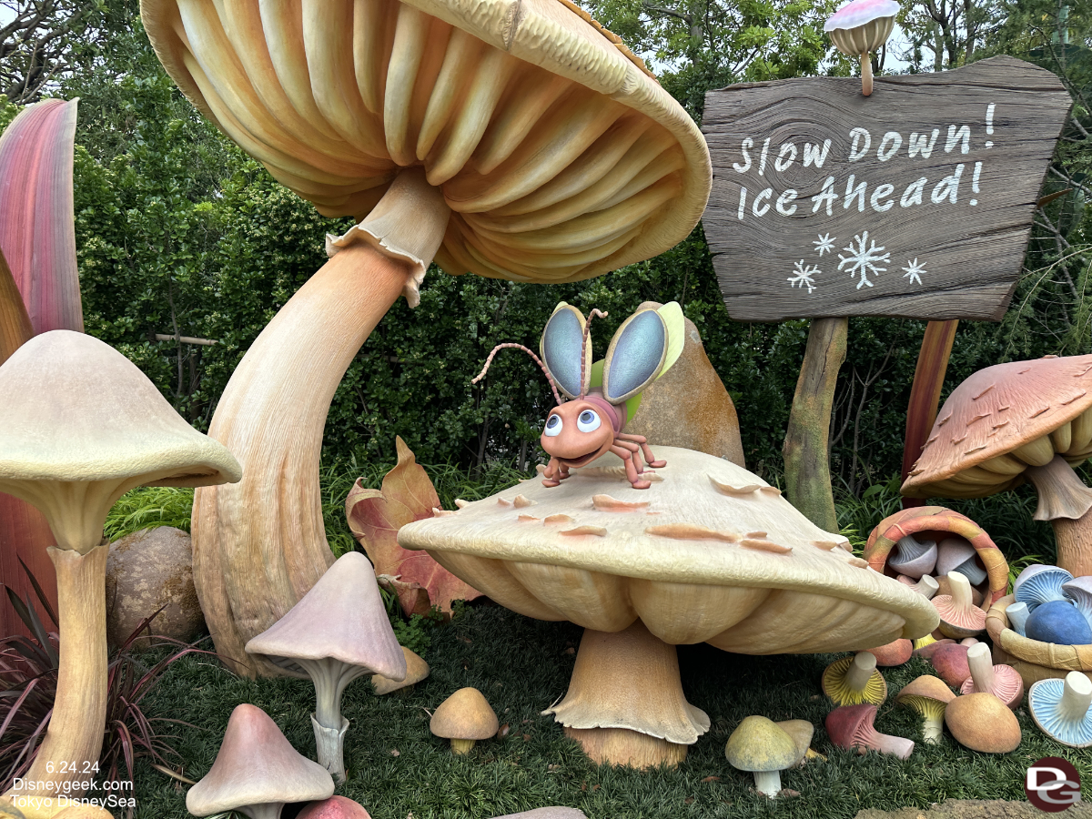 disneysea tinkerbell mushroom2