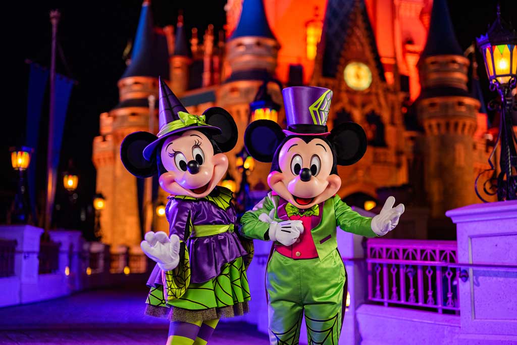 Mickey & Minnie Mouse Halloween 2024