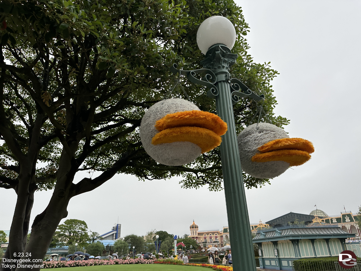 tokyodisneyland donald lights2