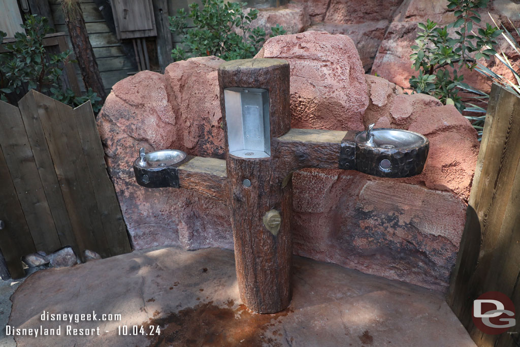 Frontierland (Across from Big Thunder Exit) Drinking Fountain and Bottle Refill Station