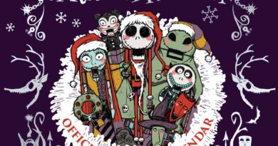 Disney Tim Burton's The Nightmare Before Christmas Christmas Town: Official Advent Calendar