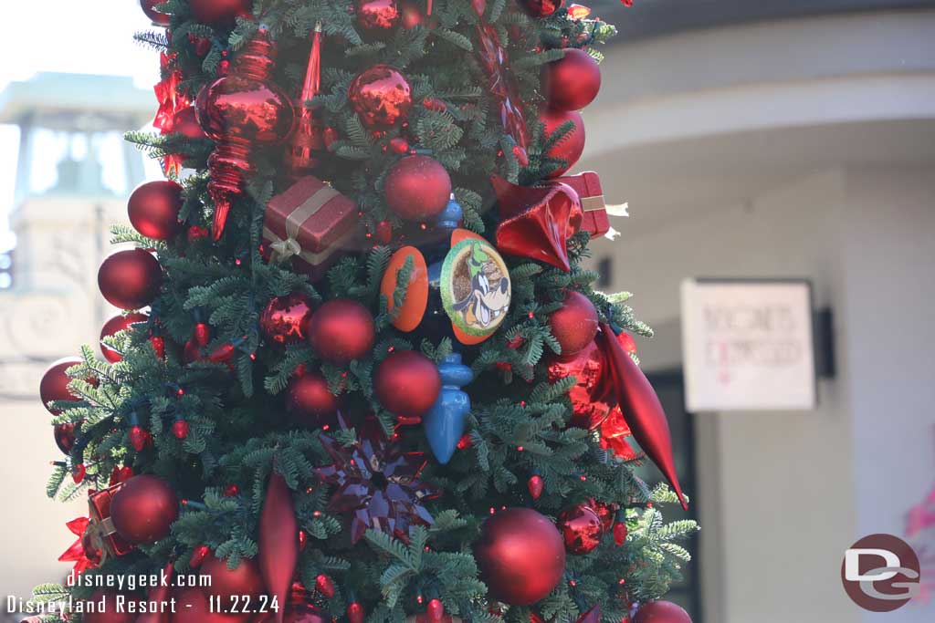 Chip and Dale's Ornament Trail 2024 in Downtown Disney - Goofy Ornament