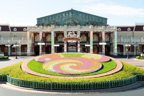 Decorations at the Entrance
