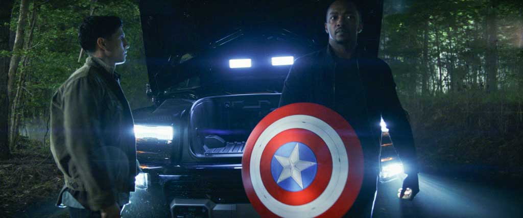 (L-R) Joaquin Torres/The Falcon (Danny Ramirez) and Captain America/Sam Wilson (Anthony Mackie) in Marvel Studios' CAPTAIN AMERICA: BRAVE NEW WORLD . Photo courtesy of Marvel Studios. © 2024 MARVEL.