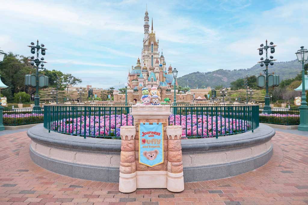 HKDL 2025 Duffy Plush Seats Special Photo Spots 4