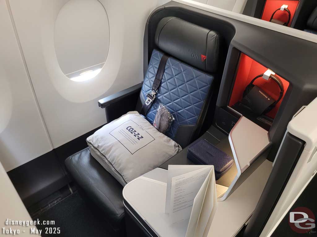 Pictures: Flight to Tokyo from Los Angeles (DeltaOne) 3 2025 05 05 094931