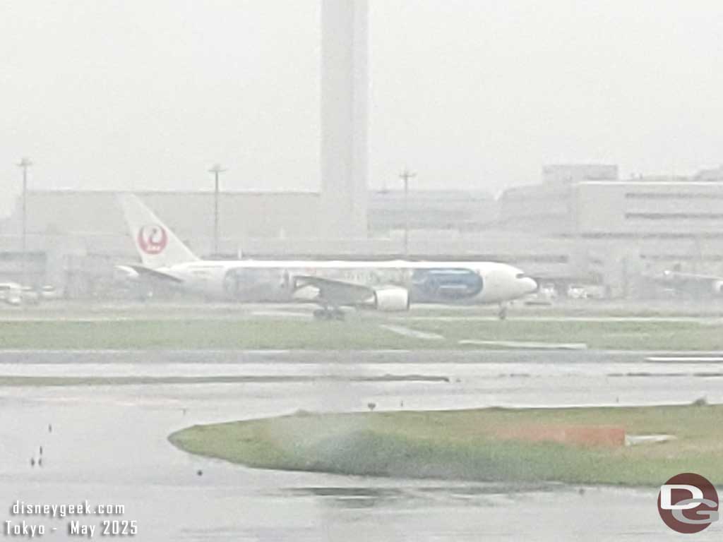 Pictures: Flight to Tokyo from Los Angeles (DeltaOne) 28 2025 05 06 142951