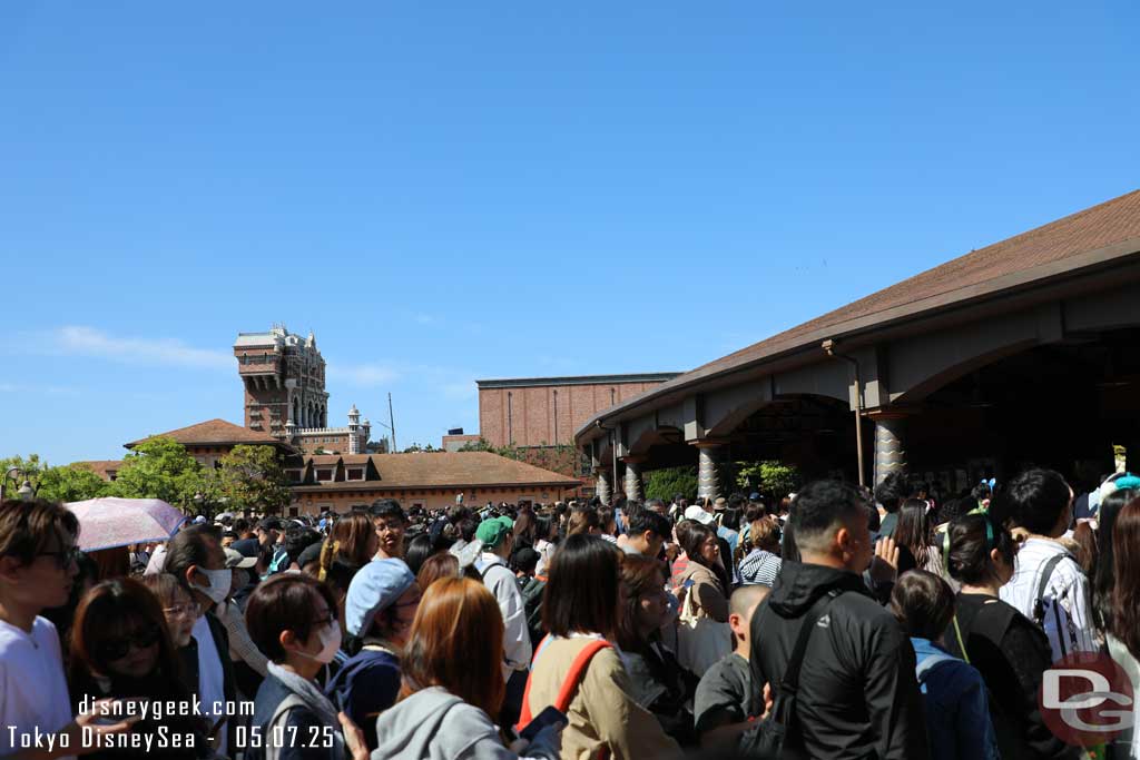 Pictures: Tokyo DisneySea Arrival and Hike to Anna and Elsa's Frozen Journey 32 2025 05 07 IMG 0145