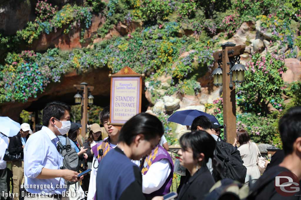 Pictures: Tokyo DisneySea Arrival and Hike to Anna and Elsa's Frozen Journey 12 2025 05 07 IMG 0198