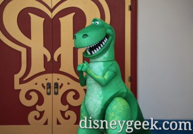 Pictures: Rex Meeting Guests On Pixar Pier